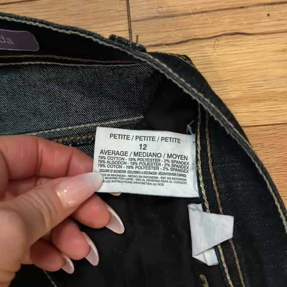 Gloria Vanderbilt | Amanda Women’s Jeans | Tapered Stretch |Dark Wash | size 12P - Picture 4 of 5